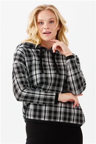 Женский короткий свитер в клетку с капюшоном, черный