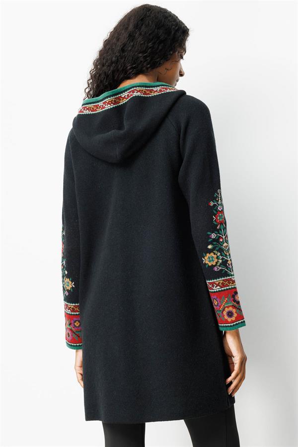 Kadın Kapüşonlu Kilim Jakarlı Püsküllü Yün Kaban Siyah