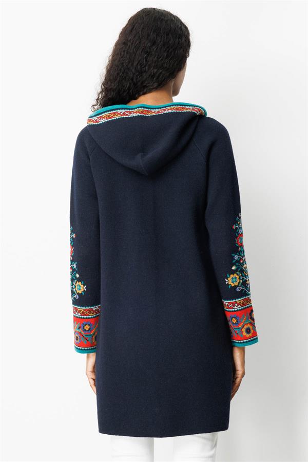 Kadın Kapüşonlu Kilim Jakarlı Püsküllü Yün Kaban K.Lacivert