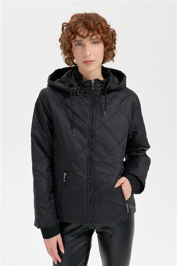 Kadın Kapüşonlu Kol Ucu Triko Kısa Kapitone Ceket Siyah