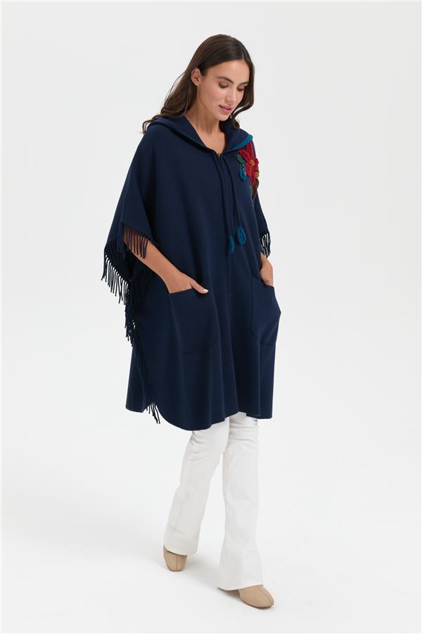 Kadın Kapüşonlu Omzu Çiçek İşlemeli Yün Panço Lacivert