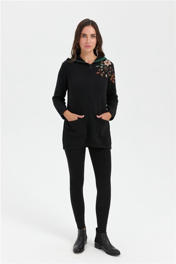 Kadın Kapüşonlu Omzu İşlemeli Araboy Yün Hırka Siyah