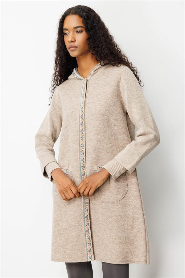 Kadın Kapüşonlu Önü Keçe Yün Kaban K.Bej