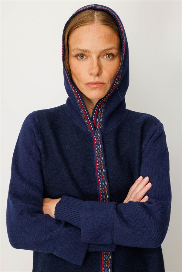 Kadın Kapüşonlu Önü Keçe Yün Kaban Y.A.Lacivert