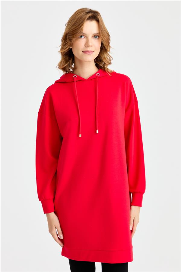 Женское спортивное платье с капюшоном