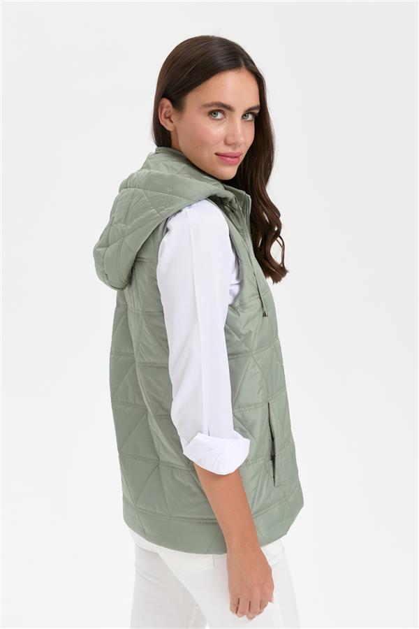 Kadın Kapüşonlu Üçgen Desenli Kısa Kapitone Yelek S.Yeşili