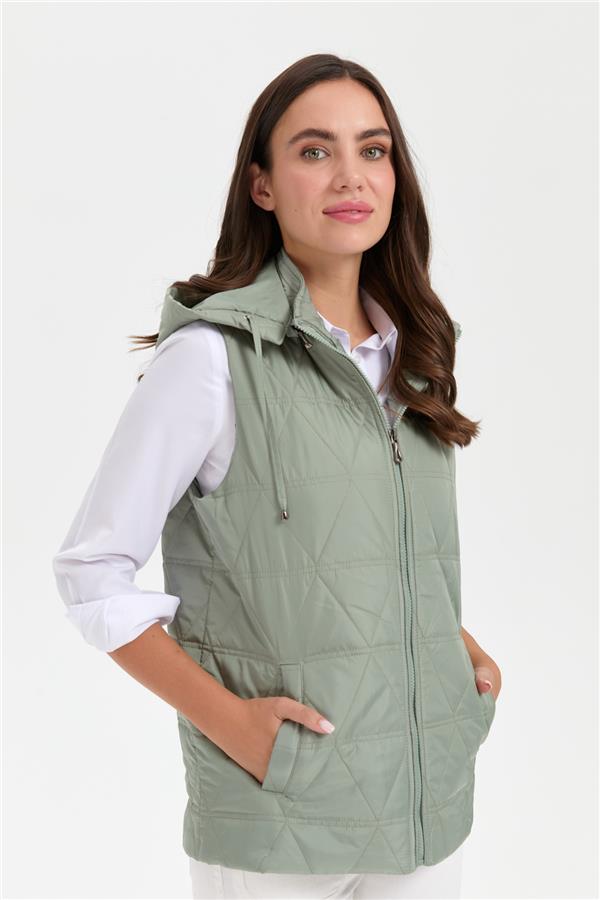 Kadın Kapüşonlu Üçgen Desenli Kısa Kapitone Yelek S.Yeşili