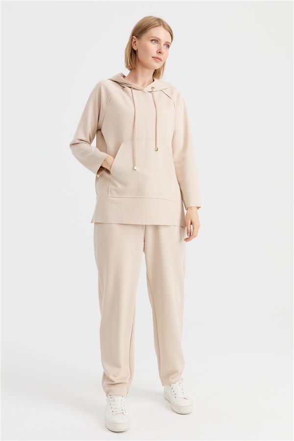 Женский свитшот с капюшоном и боковыми карманами на кнопках