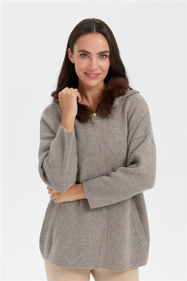 Kadın Kapüşonu Kürklü Fermuarlı Yün Panço Vizon