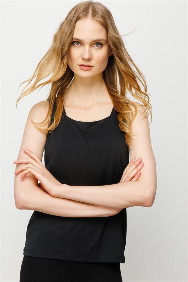 Womens Square Collar Strap T-shirt Black