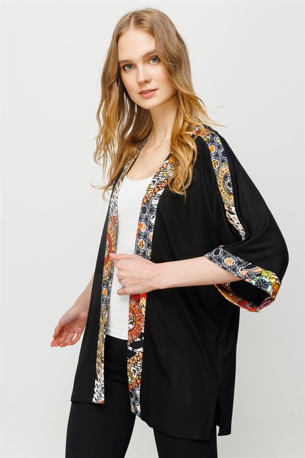 Женский хлопковый жакет с рукавом летучая мышь и пестрым рисунком черный 