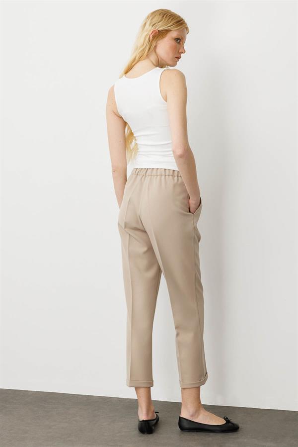 Kadın Kemeri Lastikli Yazlık Kumaş Pantolon Bej