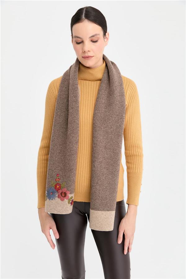 Kadın Kenarları Bordürlü Nakış İşlemeli Kaşkol K.Bej