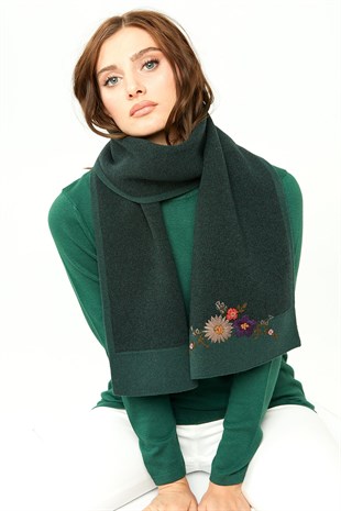 Женский шарф с вышивкой и окантовкой, зеленый 