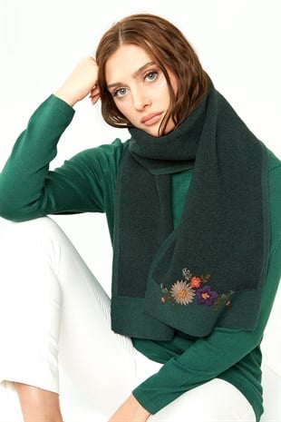 Женский шарф с вышивкой и окантовкой, зеленый 