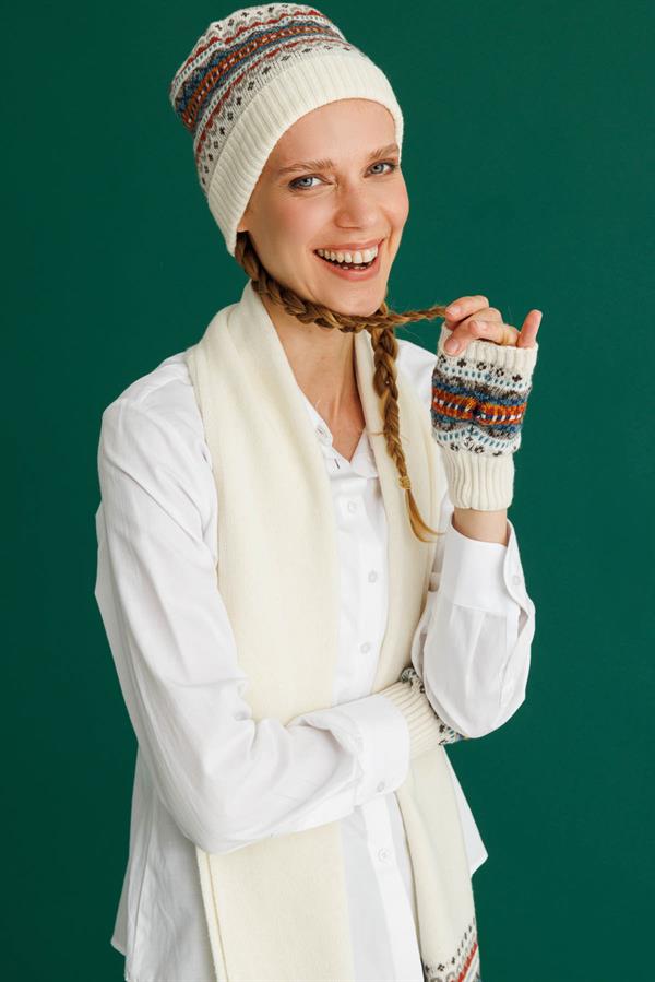 Kadın Kenarları Jakarlı Püsküllü Yün Kaşkol Kemik