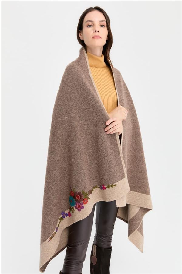 Kadın Kenarları Nakış İşlemeli Büyük Yün Şal K.Bej