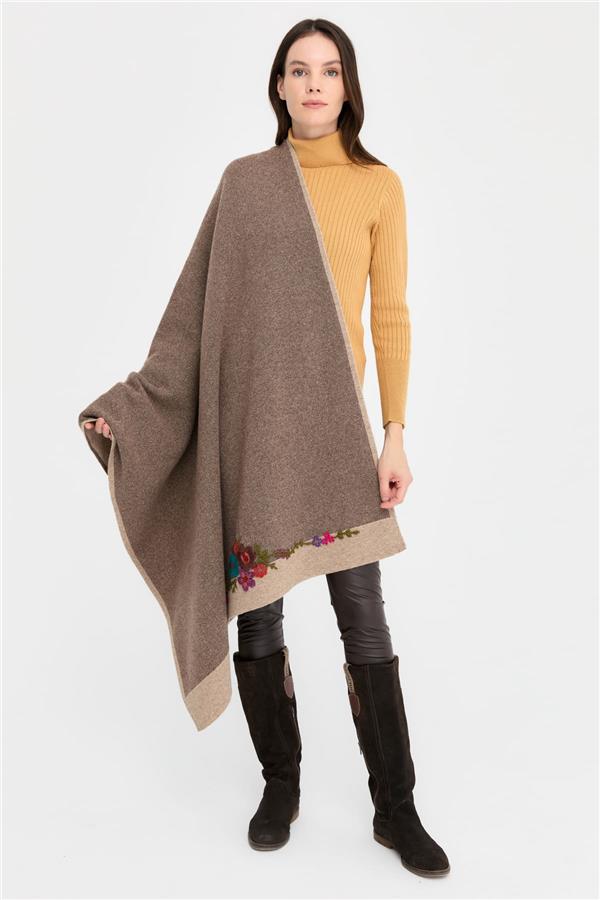 Kadın Kenarları Nakış İşlemeli Büyük Yün Şal K.Bej