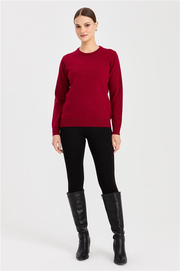 Женский свитер вишня