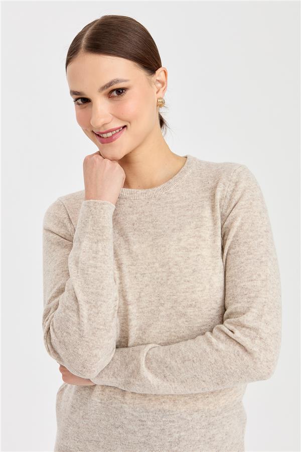 Женский свитер Бежевый