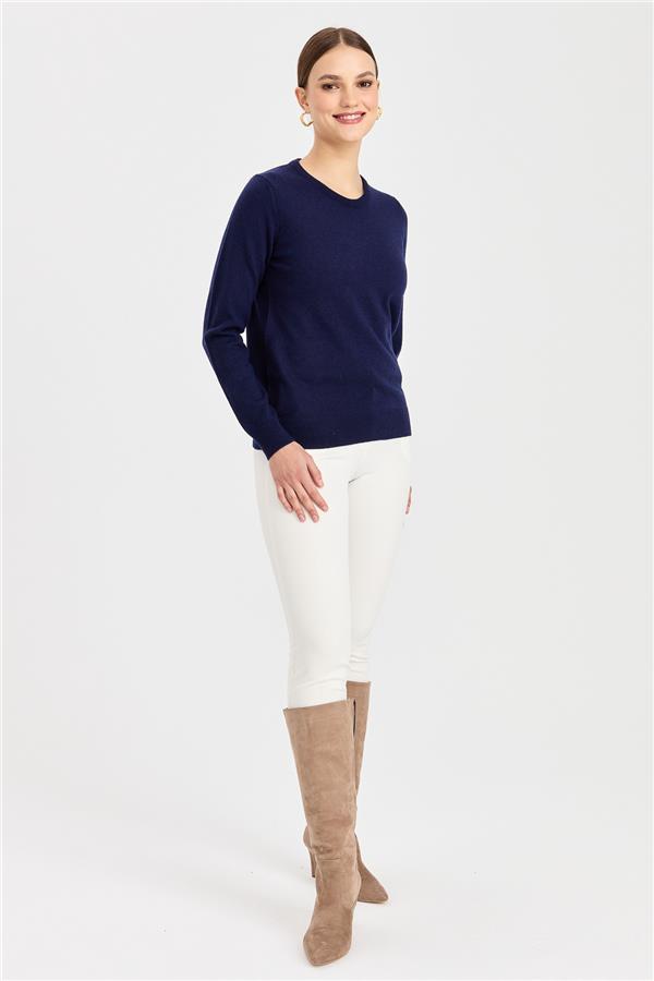 Женский свитер темно-синий