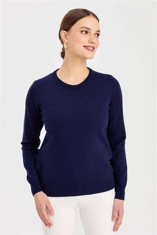 Женский свитер темно-синий