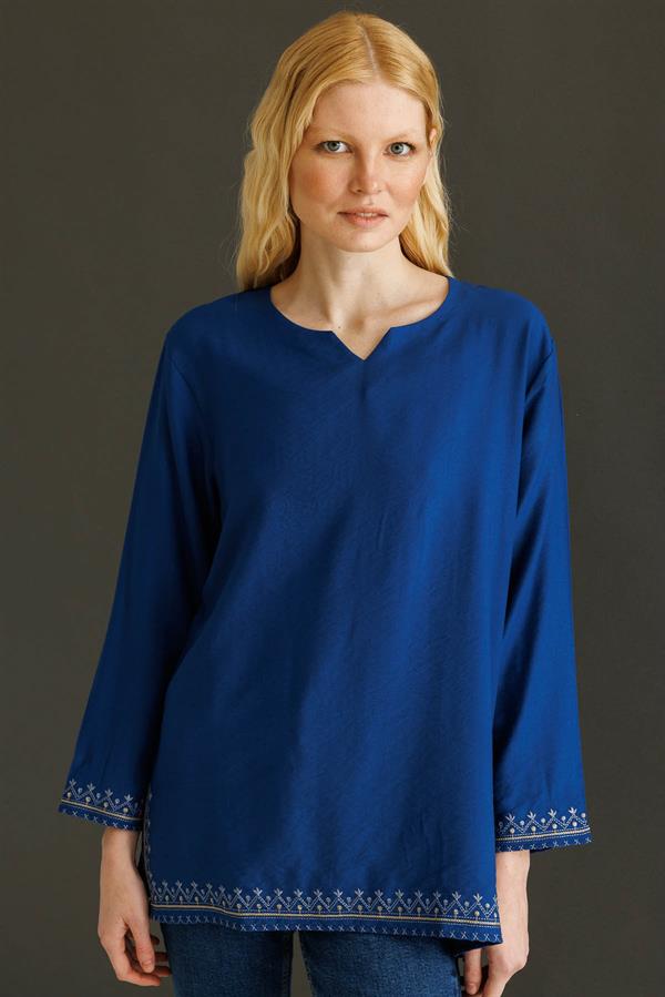 Kadın Kolu ve Eteği Yırtmaçlı Eteği Nakışlı Bluz İndigo