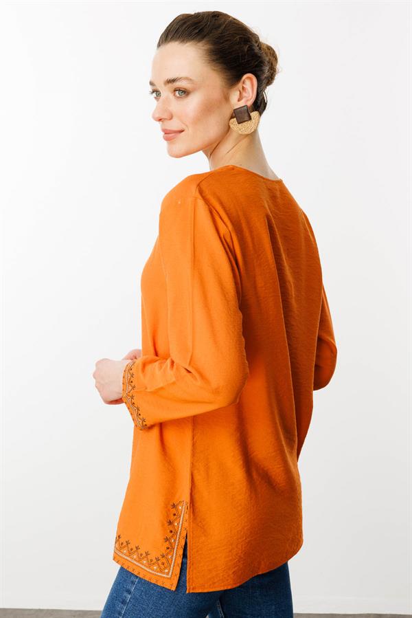 Kadın Kolu ve Eteği Yırtmaçlı Eteği Nakışlı Bluz Turuncu
