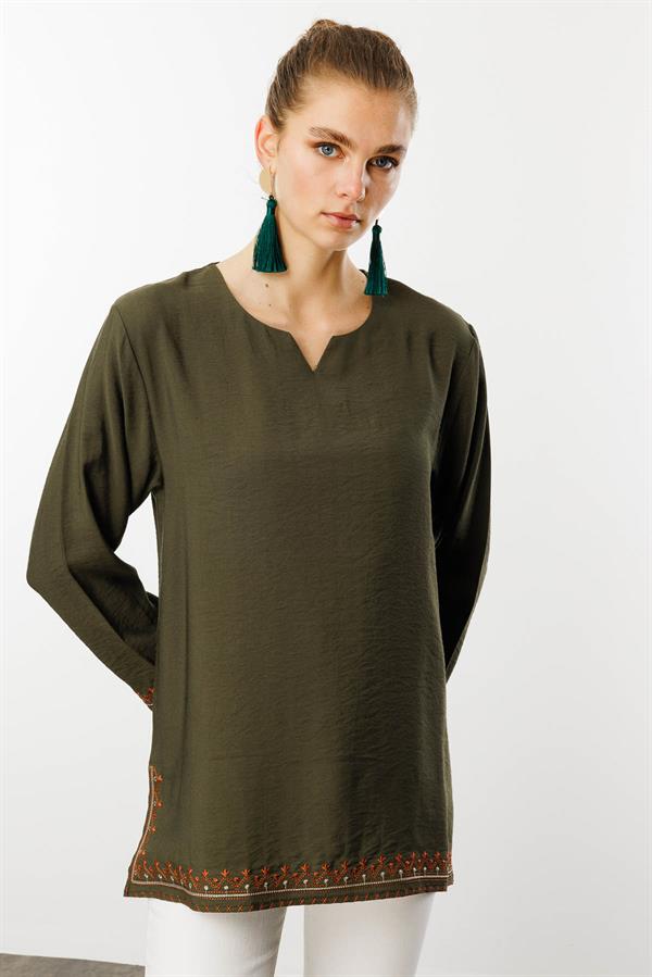 Kadın Kolu ve Eteği Yırtmaçlı Eteği Nakışlı Bluz Haki