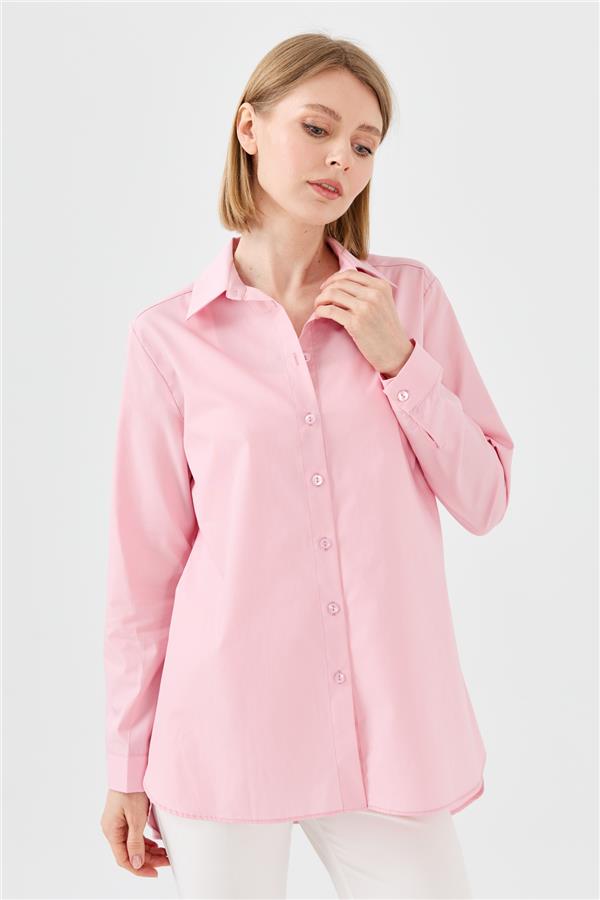 Женская хлопчатобумажная удлиненная рубашка пудровая