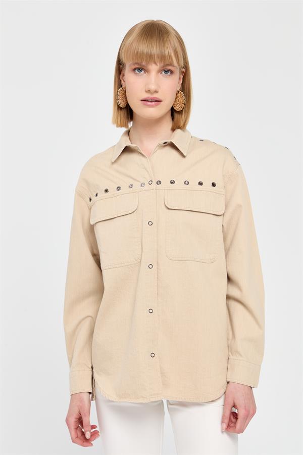 Женская хлопковая рубашка с карманами