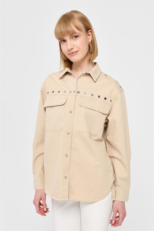 Женская хлопковая рубашка с карманами