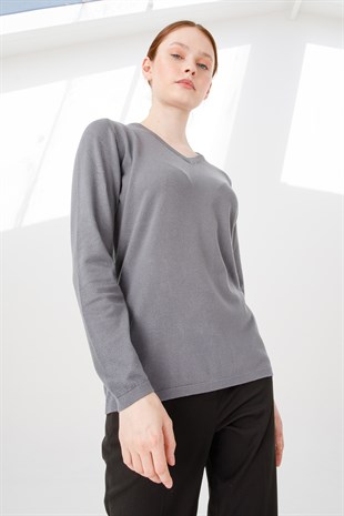 Женская базовая блузка с V-образным вырезом из лайкры серая
