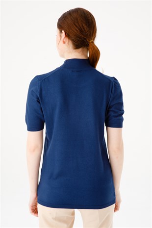 Женская блузка с высоким воротником из лайкры синего цвета