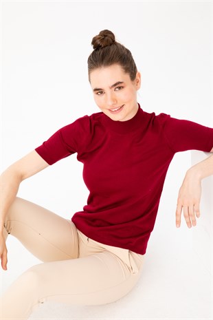 Женская блузка с высоким воротником из лайкры