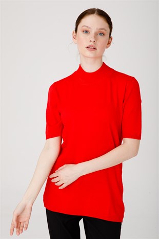 Женская блузка с высоким воротником из лайкры кораллового цвета