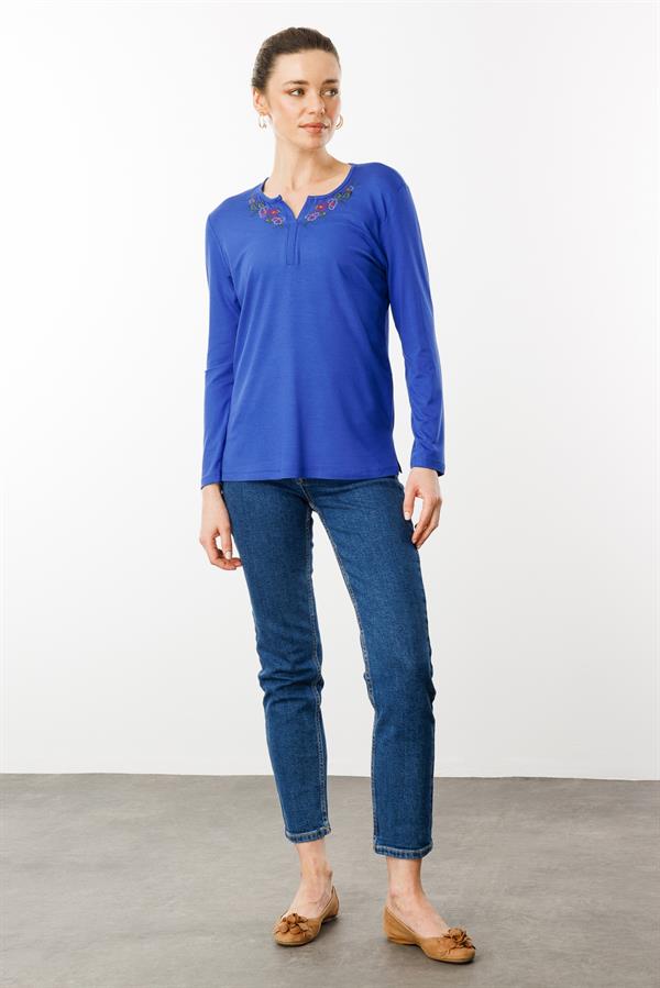 Kadın Nakış İşlemeli Uzun Kollu Penye Bluz Saks Mavi