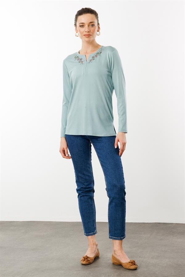 Kadın Nakış İşlemeli Uzun Kollu Penye Bluz M.Yeşili
