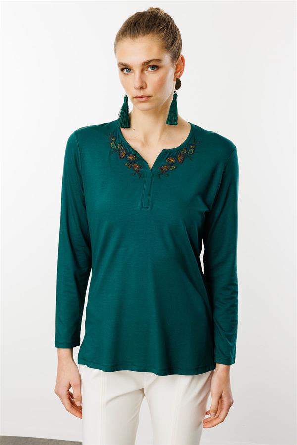 Kadın Nakış İşlemeli Uzun Kollu Penye Bluz Yeşil