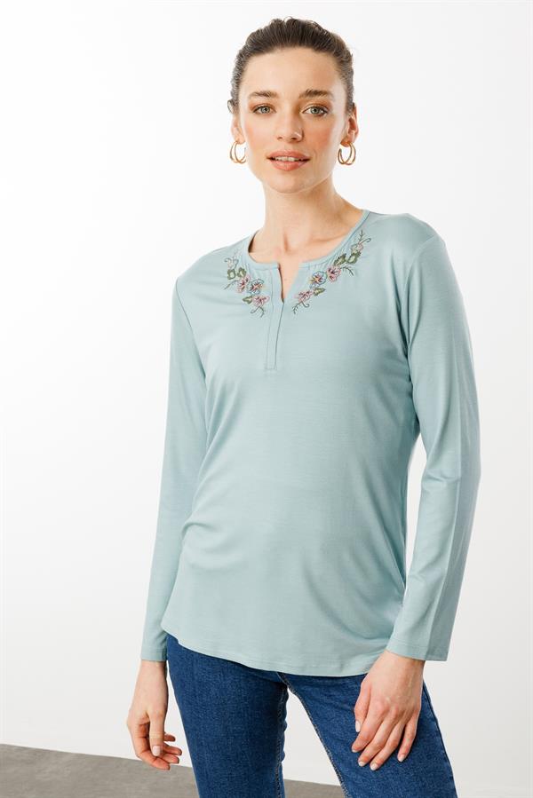 Kadın Nakış İşlemeli Uzun Kollu Penye Bluz M.Yeşili