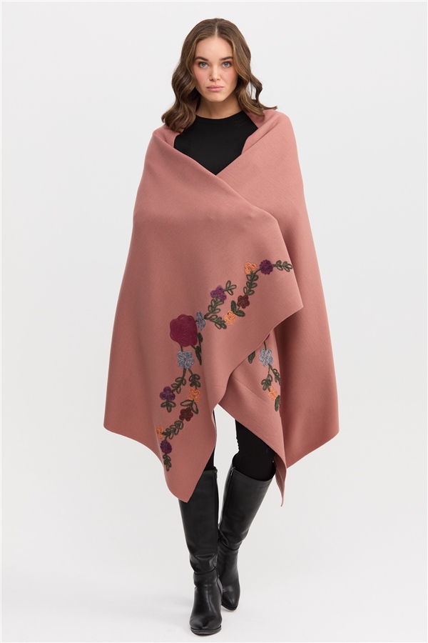 Женский палантин с вышивкой розовый