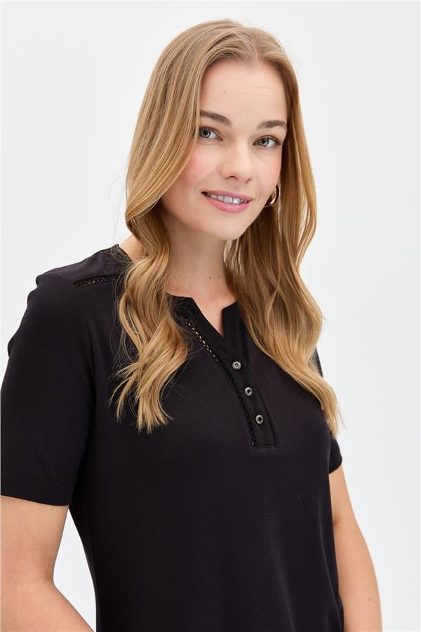 Женская хлопковая футболка с вышивкой на плечах и воротнике, зеленая