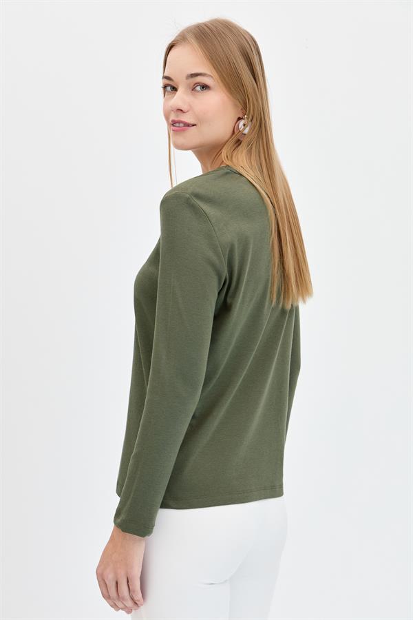 Женская хлопковая блузка с игольной вышивкой на плечах и воротнике