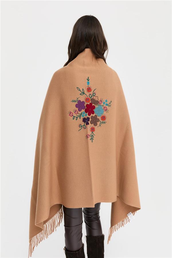 Kadın Ortası Çiçek İşlemeli Şal Biscuit