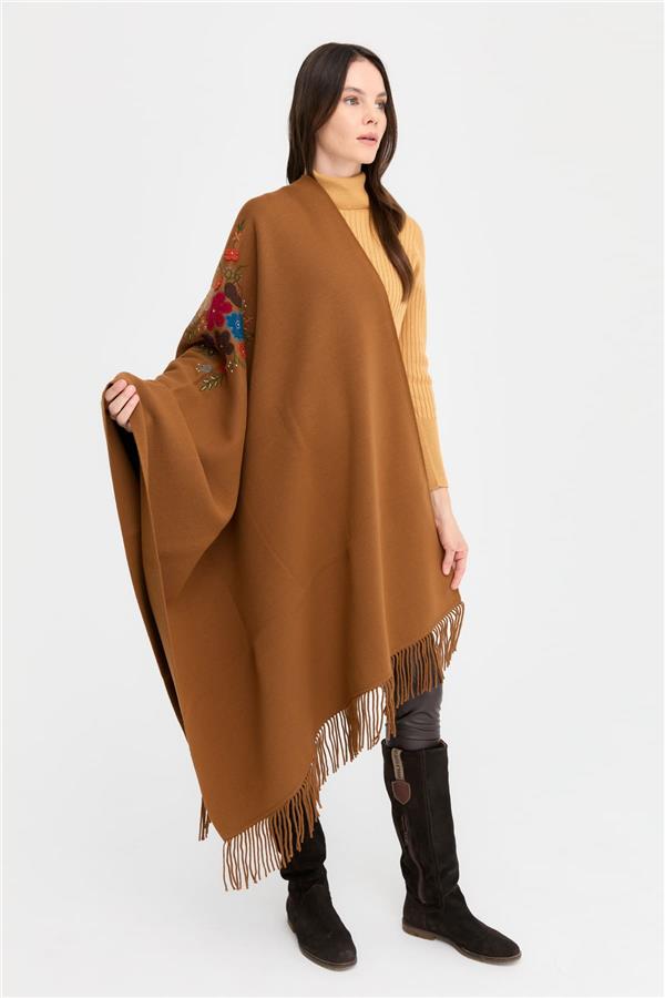 Kadın Ortası Çiçek İşlemeli Şal Kahve