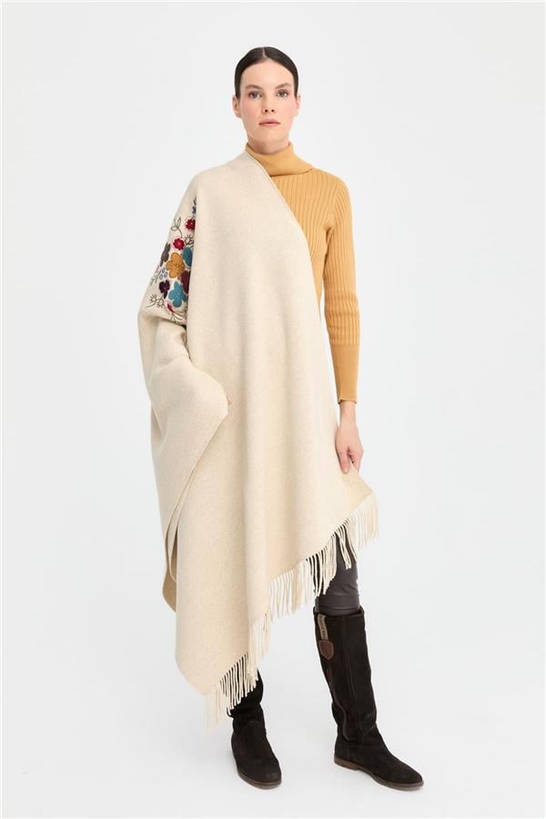 Kadın Ortası Çiçek İşlemeli Şal T.Melanj
