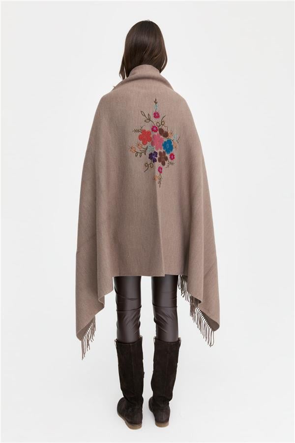Kadın Ortası Çiçek İşlemeli Şal Vizon