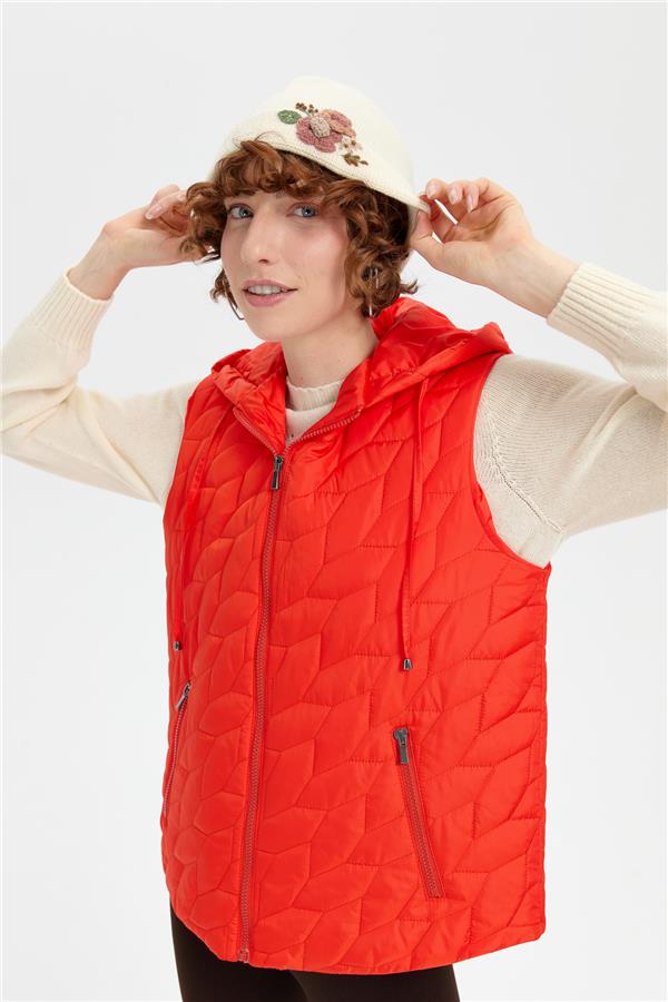 Kadın Papatya Çiçek İşlemeli Yün Bere Kemik