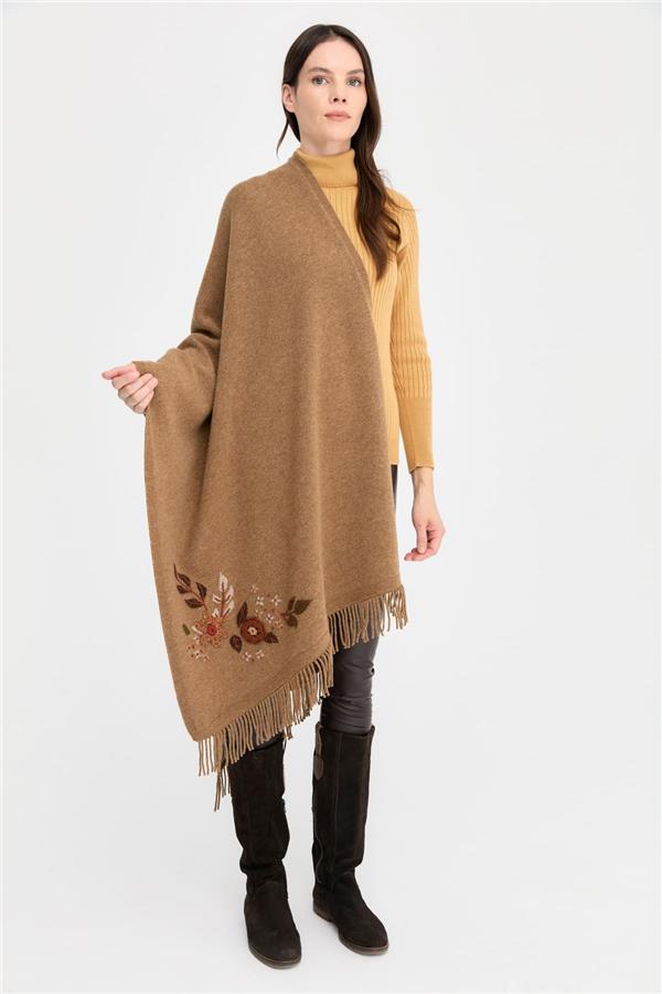 Kadın Papatya İşlemeli Püsküllü Yün Şal V.Camel