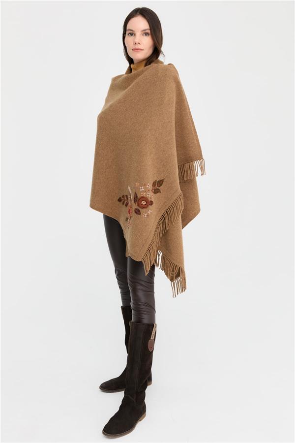 Kadın Papatya İşlemeli Püsküllü Yün Şal V.Camel